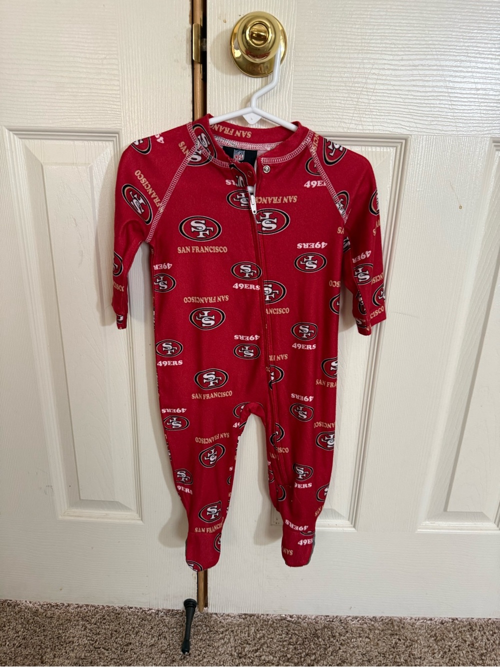 NFL Team Apparel San Francisco 49ers Baby Footed Sleeper 3-6M